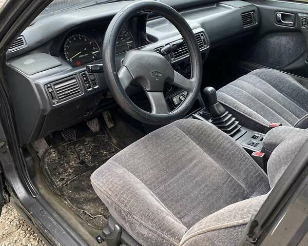 Серый Мицубиси Галант, объемом двигателя 1.8 л и пробегом 300 тыс. км за 1500 $, фото 3 на Automoto.ua