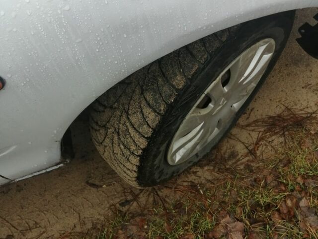 Серый Мицубиси Галант, объемом двигателя 2 л и пробегом 360 тыс. км за 1150 $, фото 1 на Automoto.ua