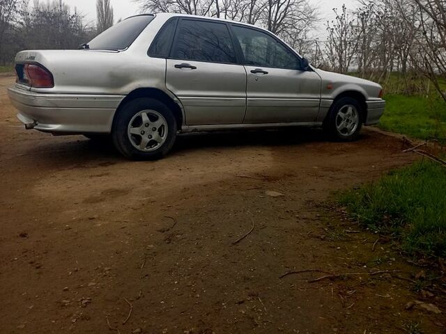 Серый Мицубиси Галант, объемом двигателя 1.8 л и пробегом 0 тыс. км за 1200 $, фото 9 на Automoto.ua