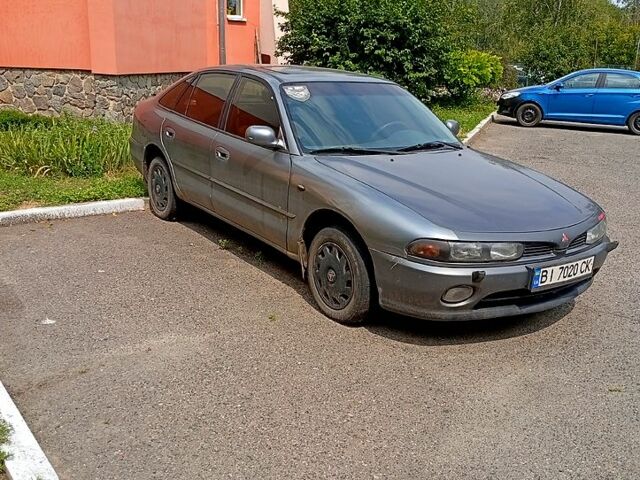 Сірий Міцубісі Галант, об'ємом двигуна 2 л та пробігом 320 тис. км за 1500 $, фото 1 на Automoto.ua