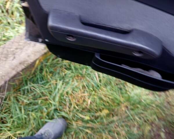 Серый Мицубиси Галант, объемом двигателя 1.8 л и пробегом 250 тыс. км за 2100 $, фото 7 на Automoto.ua