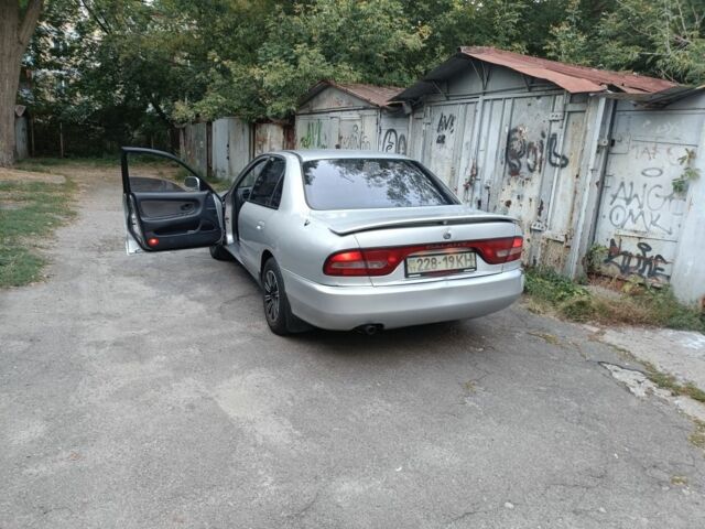 Мицубиси Галант 1993 в Киеве на Automoto.ua Серый Мицубиси Галант, объемом двигателя 2 л и пробегом 347 тыс. км за 2111 $, фото 1 на Automoto.ua
