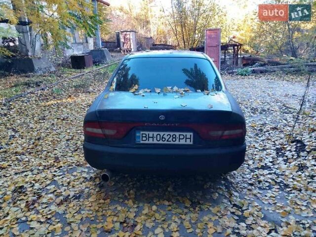 Серый Мицубиси Галант, объемом двигателя 1.8 л и пробегом 245 тыс. км за 2000 $, фото 4 на Automoto.ua