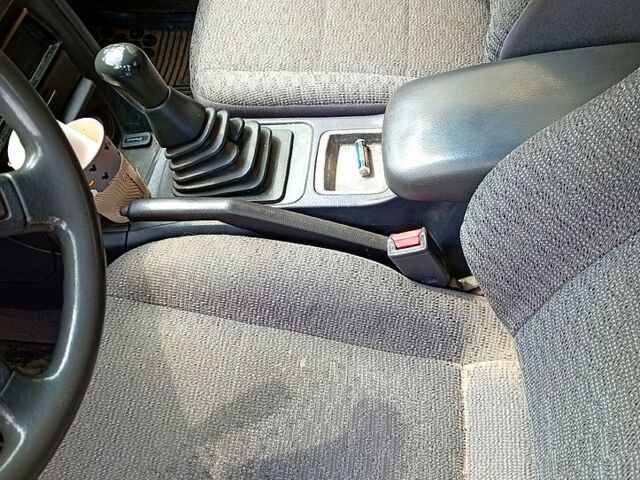 Сірий Міцубісі Галант, об'ємом двигуна 2 л та пробігом 320 тис. км за 1500 $, фото 6 на Automoto.ua