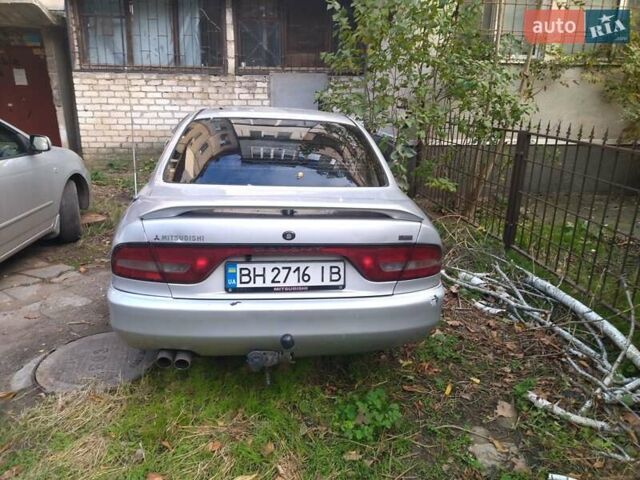 Серый Мицубиси Галант, объемом двигателя 2 л и пробегом 318 тыс. км за 1500 $, фото 5 на Automoto.ua