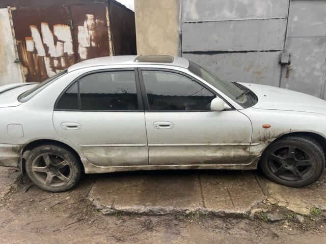 Серый Мицубиси Галант, объемом двигателя 1.8 л и пробегом 3 тыс. км за 1100 $, фото 3 на Automoto.ua