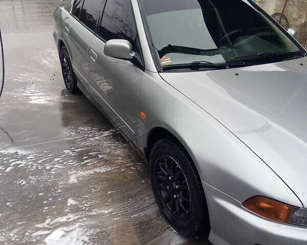 Серый Мицубиси Галант, объемом двигателя 2.5 л и пробегом 313 тыс. км за 3500 $, фото 4 на Automoto.ua