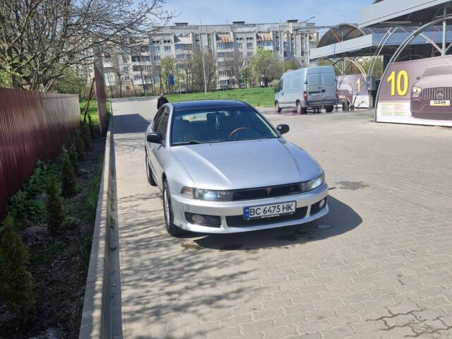 Серый Мицубиси Галант, объемом двигателя 2.5 л и пробегом 300 тыс. км за 3500 $, фото 3 на Automoto.ua