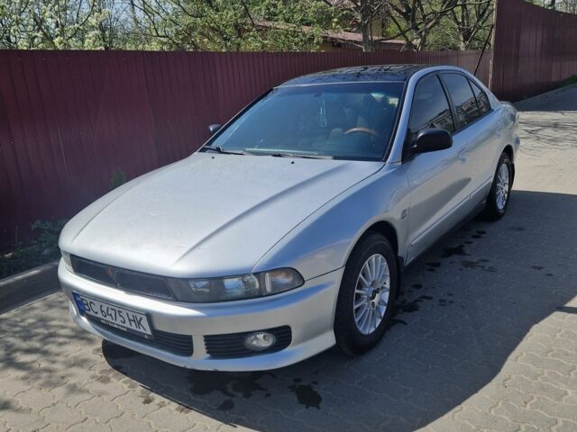 Серый Мицубиси Галант, объемом двигателя 2.5 л и пробегом 300 тыс. км за 3500 $, фото 1 на Automoto.ua