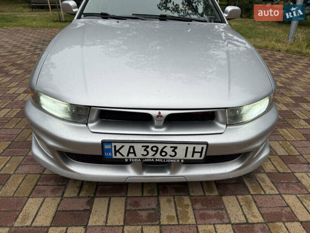 Серый Мицубиси Галант, объемом двигателя 2.5 л и пробегом 390 тыс. км за 4555 $, фото 2 на Automoto.ua