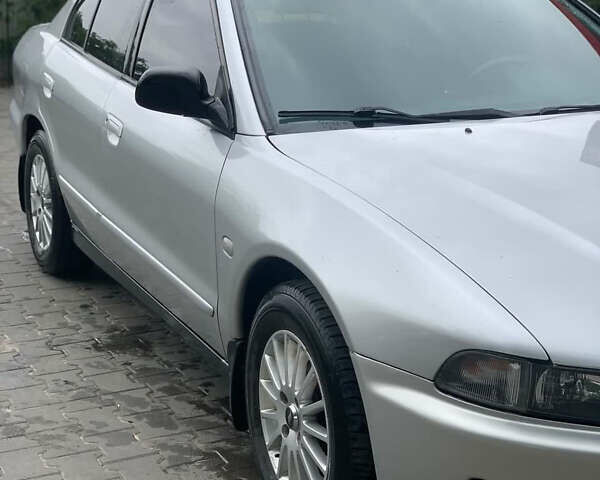 Сірий Міцубісі Галант, об'ємом двигуна 2.5 л та пробігом 314 тис. км за 4200 $, фото 1 на Automoto.ua