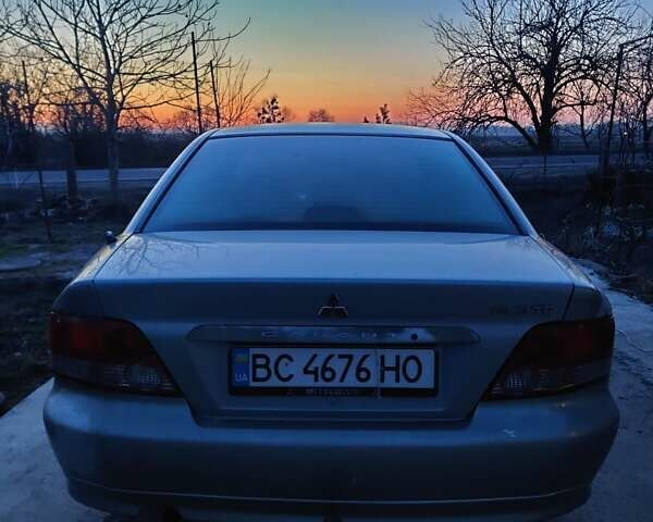 Серый Мицубиси Галант, объемом двигателя 2 л и пробегом 200 тыс. км за 2000 $, фото 3 на Automoto.ua
