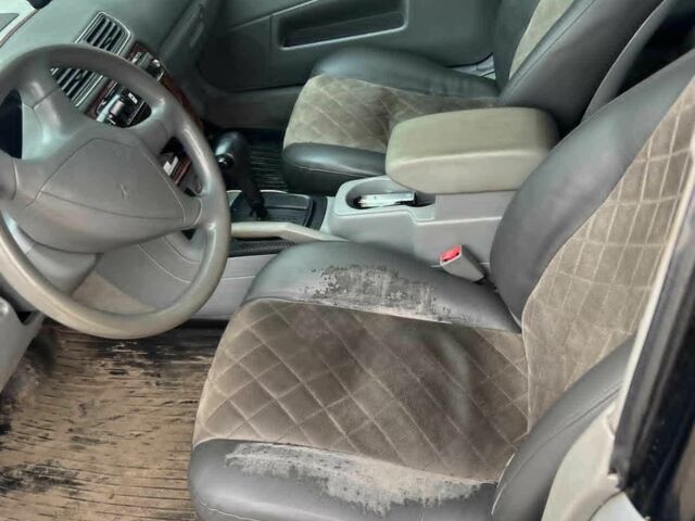 Сірий Міцубісі Галант, об'ємом двигуна 2.4 л та пробігом 400 тис. км за 2500 $, фото 4 на Automoto.ua