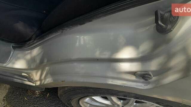 Сірий Міцубісі Галант, об'ємом двигуна 2 л та пробігом 390 тис. км за 2500 $, фото 4 на Automoto.ua