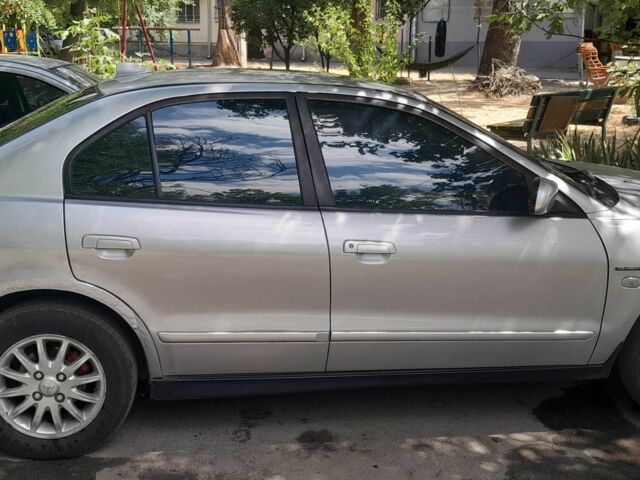 Серый Мицубиси Галант, объемом двигателя 2 л и пробегом 390 тыс. км за 2500 $, фото 1 на Automoto.ua