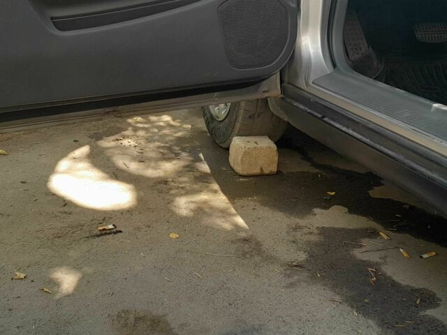 Серый Мицубиси Галант, объемом двигателя 2 л и пробегом 390 тыс. км за 2500 $, фото 7 на Automoto.ua