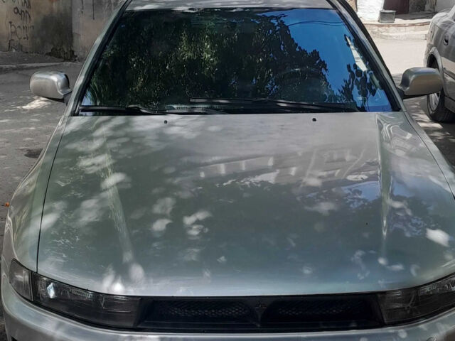 Сірий Міцубісі Галант, об'ємом двигуна 2 л та пробігом 390 тис. км за 2500 $, фото 2 на Automoto.ua