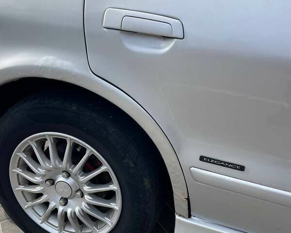 Серый Мицубиси Галант, объемом двигателя 2.5 л и пробегом 300 тыс. км за 2850 $, фото 5 на Automoto.ua