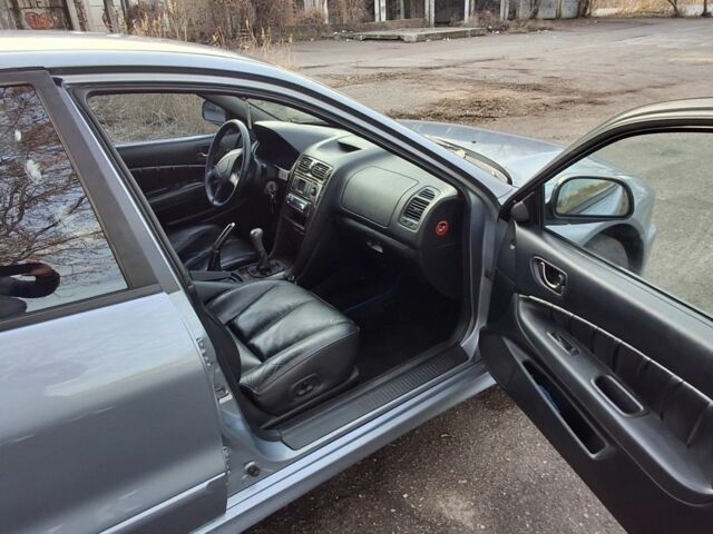 Серый Мицубиси Галант, объемом двигателя 2 л и пробегом 240 тыс. км за 4399 $, фото 7 на Automoto.ua