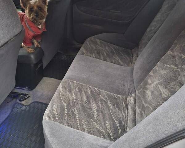 Сірий Міцубісі Галант, об'ємом двигуна 2 л та пробігом 280 тис. км за 4200 $, фото 6 на Automoto.ua