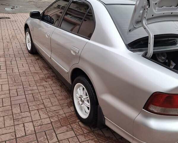 Сірий Міцубісі Галант, об'ємом двигуна 2 л та пробігом 280 тис. км за 4200 $, фото 7 на Automoto.ua