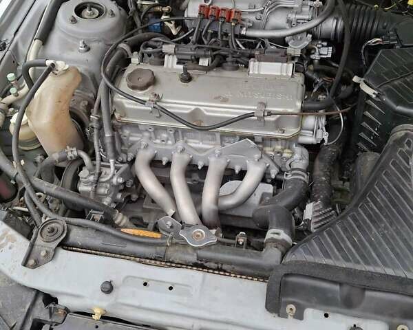 Сірий Міцубісі Галант, об'ємом двигуна 2 л та пробігом 280 тис. км за 4200 $, фото 4 на Automoto.ua