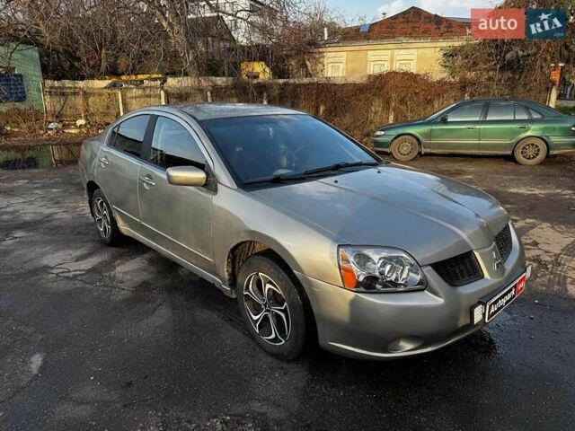 Сірий Міцубісі Галант, об'ємом двигуна 2.4 л та пробігом 120 тис. км за 4990 $, фото 6 на Automoto.ua