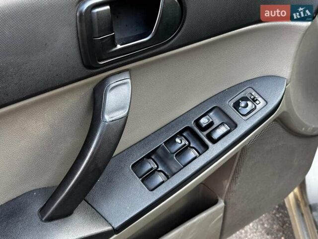 Сірий Міцубісі Галант, об'ємом двигуна 2.4 л та пробігом 120 тис. км за 4990 $, фото 9 на Automoto.ua