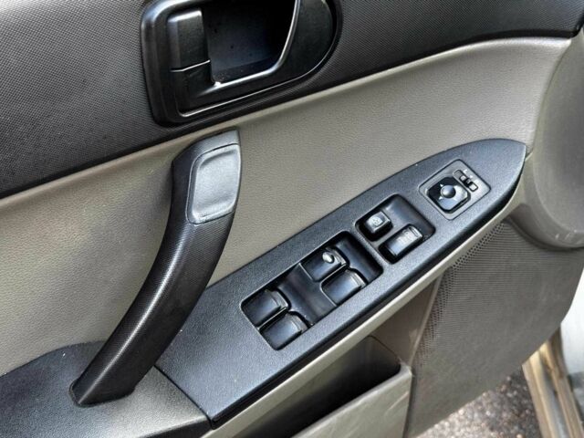 Сірий Міцубісі Галант, об'ємом двигуна 2.4 л та пробігом 120 тис. км за 4990 $, фото 9 на Automoto.ua