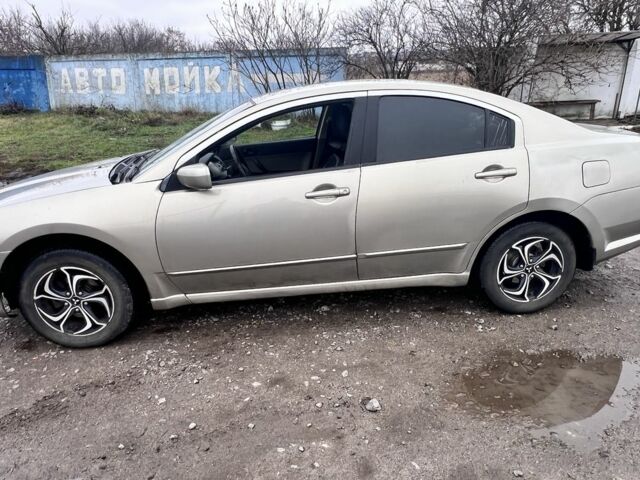 Сірий Міцубісі Галант, об'ємом двигуна 2.4 л та пробігом 119 тис. км за 4500 $, фото 1 на Automoto.ua