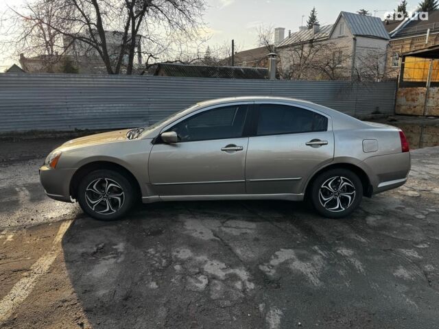 Серый Мицубиси Галант, объемом двигателя 2.4 л и пробегом 120 тыс. км за 4990 $, фото 1 на Automoto.ua