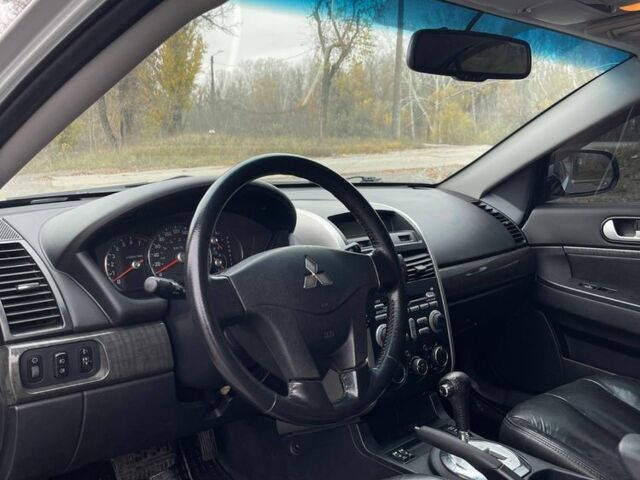 Сірий Міцубісі Галант, об'ємом двигуна 2.4 л та пробігом 220 тис. км за 2999 $, фото 10 на Automoto.ua