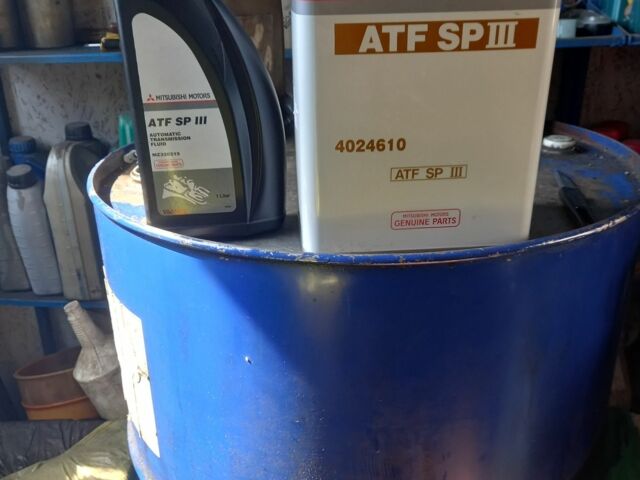 Серый Мицубиси Галант, объемом двигателя 2.4 л и пробегом 106 тыс. км за 3980 $, фото 17 на Automoto.ua