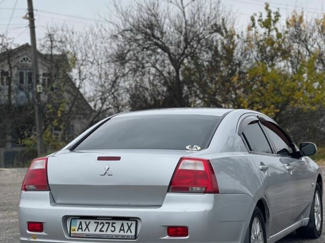 Сірий Міцубісі Галант, об'ємом двигуна 2.4 л та пробігом 220 тис. км за 2999 $, фото 2 на Automoto.ua