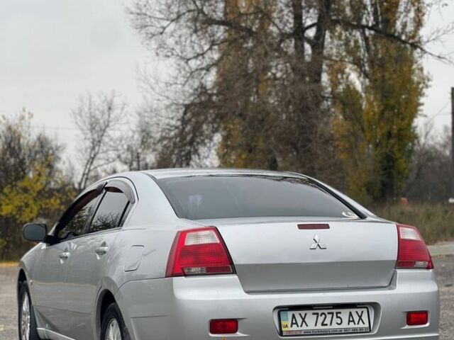 Сірий Міцубісі Галант, об'ємом двигуна 2.4 л та пробігом 220 тис. км за 2999 $, фото 5 на Automoto.ua