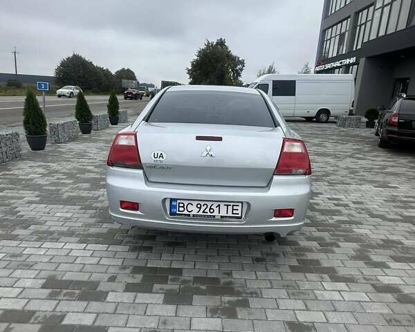 Сірий Міцубісі Галант, об'ємом двигуна 2.38 л та пробігом 259 тис. км за 4600 $, фото 4 на Automoto.ua
