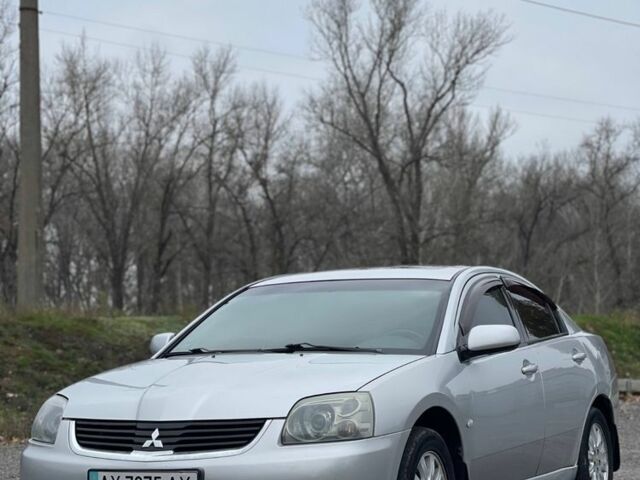 Сірий Міцубісі Галант, об'ємом двигуна 2.4 л та пробігом 220 тис. км за 2999 $, фото 7 на Automoto.ua