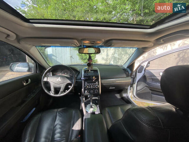 Серый Мицубиси Галант, объемом двигателя 2.4 л и пробегом 170 тыс. км за 5200 $, фото 9 на Automoto.ua