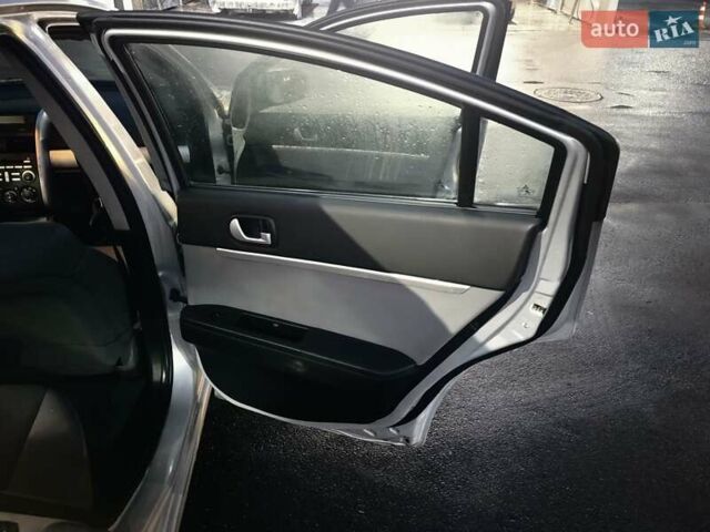 Серый Мицубиси Галант, объемом двигателя 2.35 л и пробегом 218 тыс. км за 5300 $, фото 23 на Automoto.ua