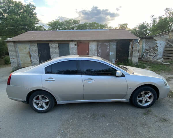 Серый Мицубиси Галант, объемом двигателя 2.4 л и пробегом 170 тыс. км за 5200 $, фото 2 на Automoto.ua