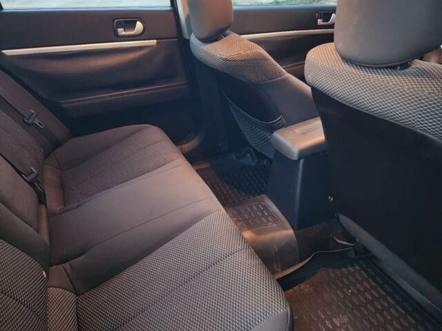 Серый Мицубиси Галант, объемом двигателя 2.4 л и пробегом 232 тыс. км за 5000 $, фото 6 на Automoto.ua