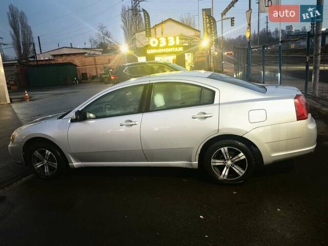 Серый Мицубиси Галант, объемом двигателя 2.35 л и пробегом 218 тыс. км за 5300 $, фото 7 на Automoto.ua