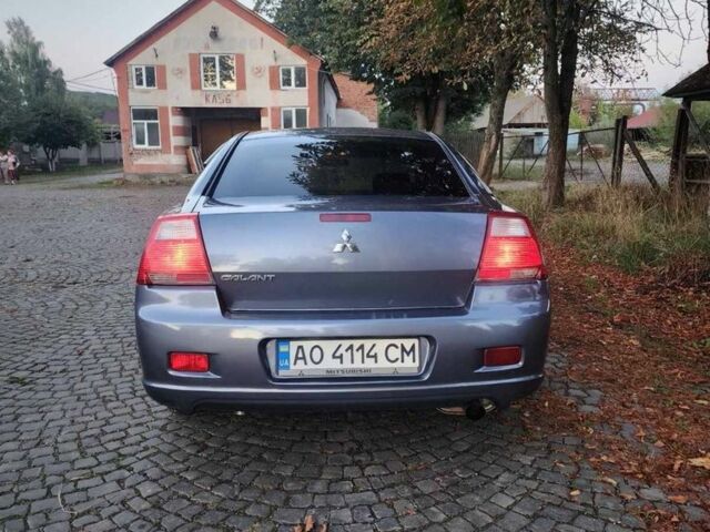 Серый Мицубиси Галант, объемом двигателя 2.4 л и пробегом 232 тыс. км за 5000 $, фото 3 на Automoto.ua