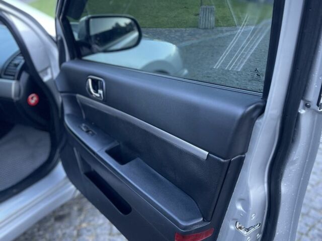 Серый Мицубиси Галант, объемом двигателя 2.4 л и пробегом 271 тыс. км за 3999 $, фото 16 на Automoto.ua