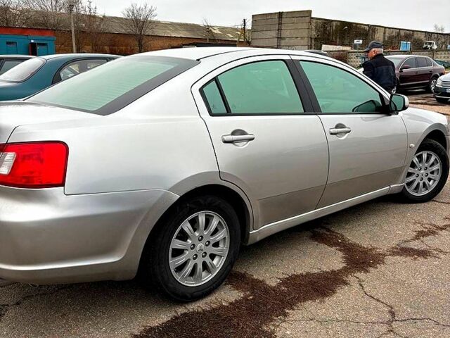 Серый Мицубиси Галант, объемом двигателя 2.4 л и пробегом 245 тыс. км за 5700 $, фото 5 на Automoto.ua