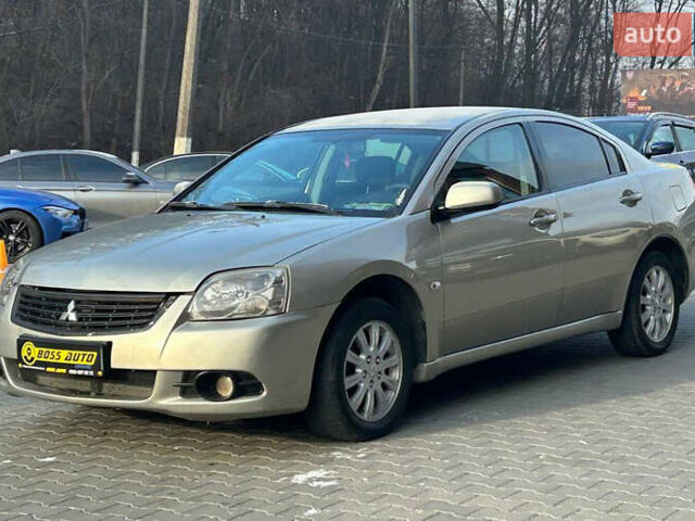 Серый Мицубиси Галант, объемом двигателя 2.4 л и пробегом 285 тыс. км за 6200 $, фото 2 на Automoto.ua