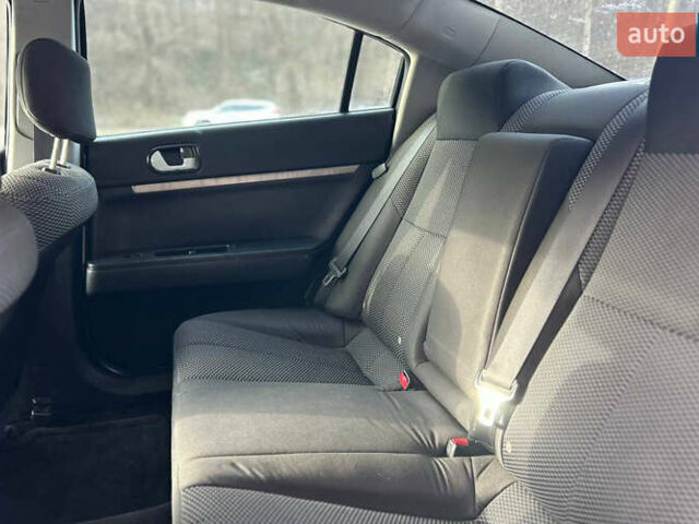 Серый Мицубиси Галант, объемом двигателя 2.4 л и пробегом 285 тыс. км за 6200 $, фото 22 на Automoto.ua