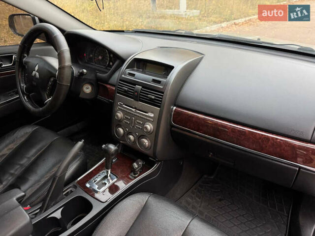 Серый Мицубиси Галант, объемом двигателя 2.38 л и пробегом 267 тыс. км за 3900 $, фото 8 на Automoto.ua