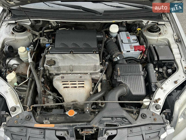 Серый Мицубиси Галант, объемом двигателя 2.4 л и пробегом 200 тыс. км за 4400 $, фото 12 на Automoto.ua