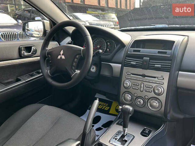 Серый Мицубиси Галант, объемом двигателя 2.4 л и пробегом 285 тыс. км за 6200 $, фото 15 на Automoto.ua